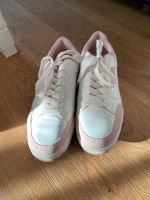 ⭐️ Wie neu! Schuhe / Sneaker (Größe 40) Hessen - Bensheim Vorschau