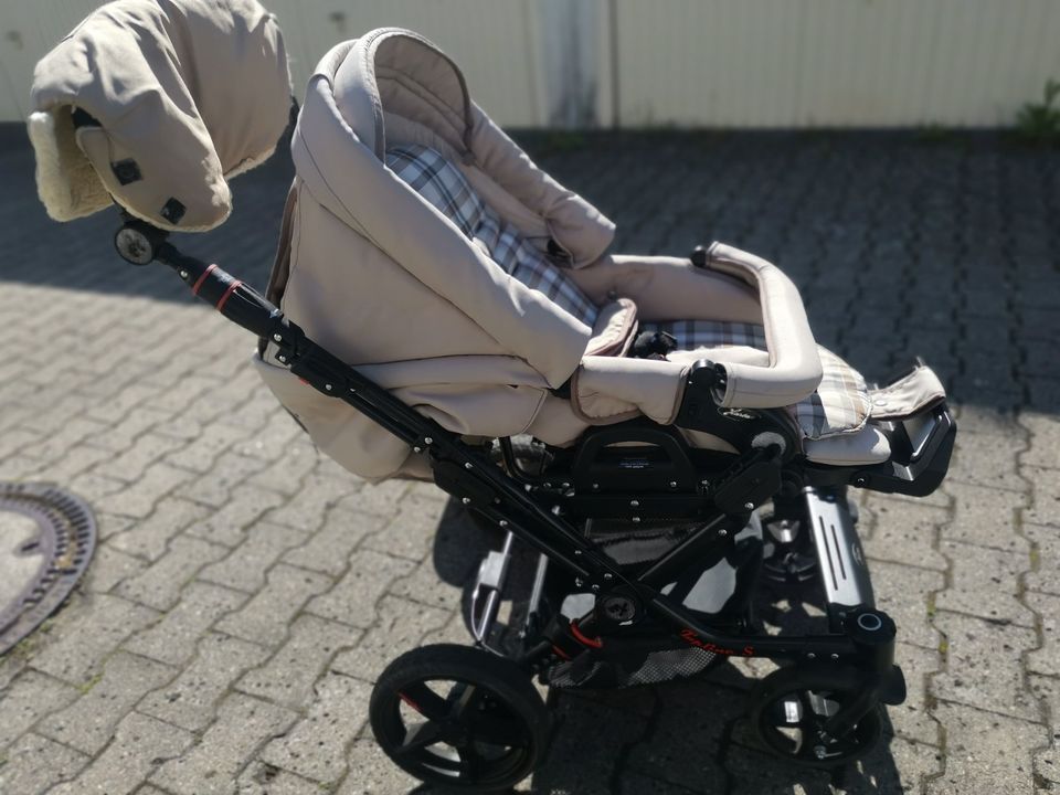 Hartan Kinderwagen/-Buggy mit MaxiCosi Aufnahme in Würzburg