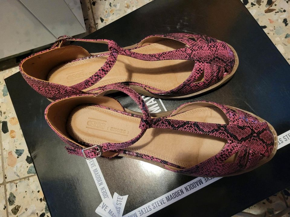 Asos Schuhe Sandalen Schlange 40 pink Damen Sommer in Kreuztal