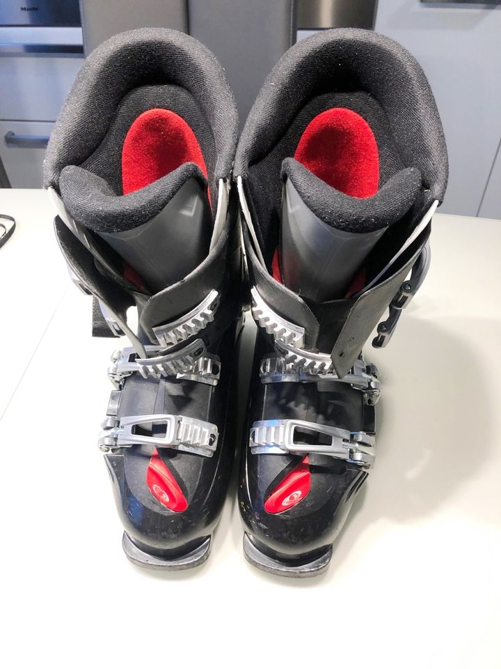 Salomon Ski Schuhe Skistiefel Größe 39 (25) schwarz in Telgte
