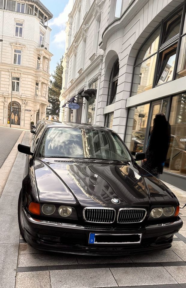 BMW E38 750i v12 in Hamburg
