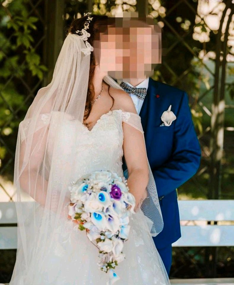 Brautkleid / Hochzeitskleid / Prinzessin / A-Linie in Möhnesee