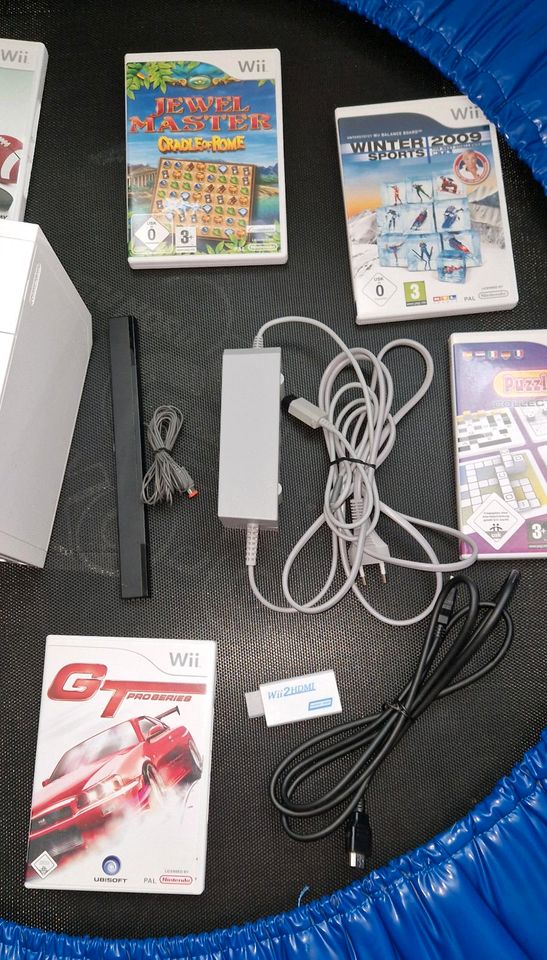 Nintendo Wii komplett inkl. 7 Spiele/ Mario in Ettlingen