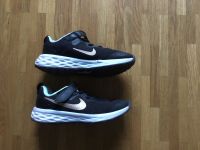 Sneaker Nike Gr. 33 schwarz Brandenburg - Potsdam Vorschau