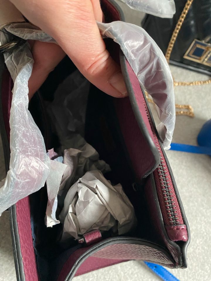 Damentasche Ledertasche Umhängetasche Schultertasche Handtasche in Stuhr