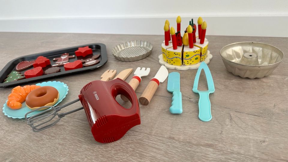 Set Kinderküche Holzspielzeug Backen Zubehör Handrührgerät Haba in Wedemark