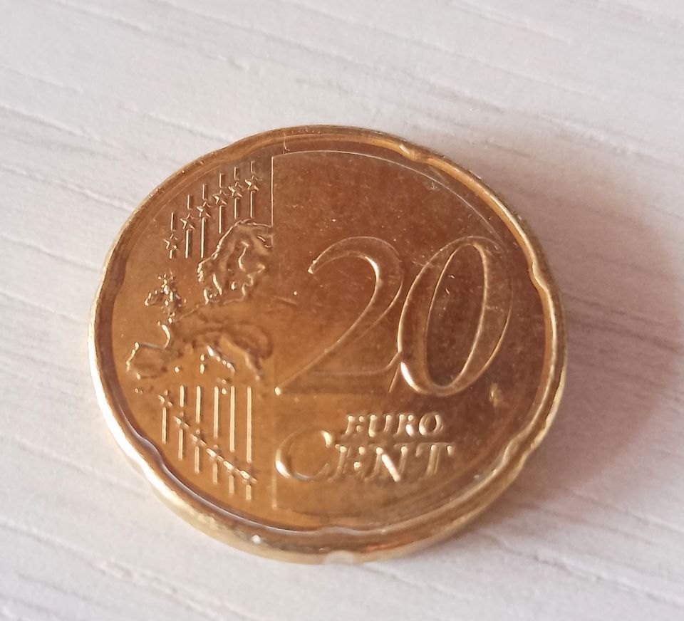2 neue Euro-Münzen Kursgeld aus Kroatien 20 und 50 Cent in Niederkassel