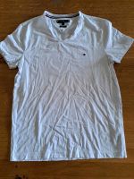 Weißes T-Shirt von Tommy Hilfiger, Gr. L, slim fit Niedersachsen - Moormerland Vorschau