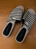 Esprit Pantoletten - Schlappen  - Gr. 39 - schwarz - neu ❤️❤️❤️ Nordrhein-Westfalen - Bottrop Vorschau
