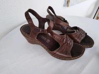 Sandalen braun, nw. Leder Gr. 40 Marco Tozzi Berlin - Hohenschönhausen Vorschau