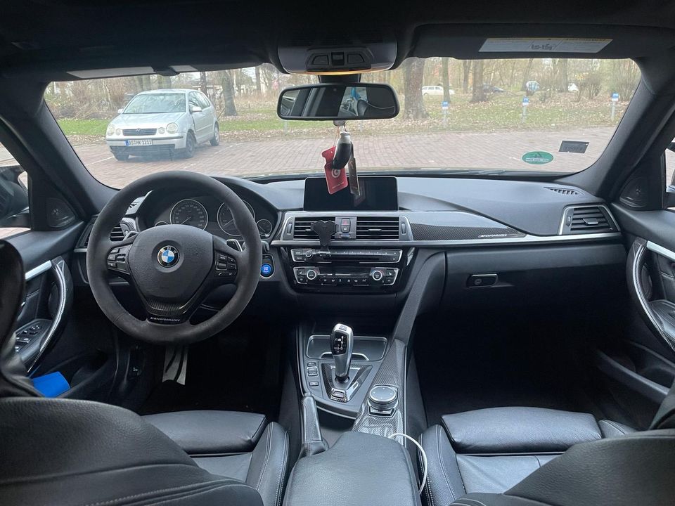 BMW 330e IPerformance in Braunschweig