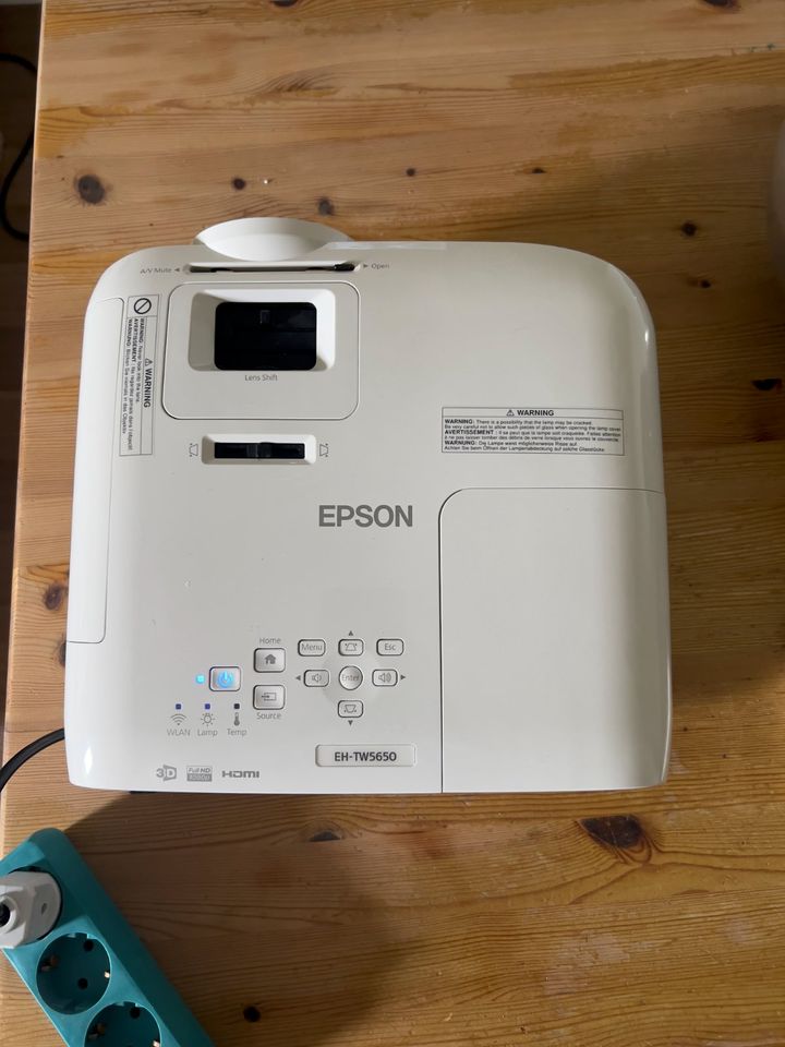 EPSON EH-TW5650 3LCD Beamer in Leipzig
