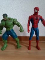 "Hulk" 27 cm und Spiderman Figur 30 cm Spielzeug Bayern - Friedberg Vorschau