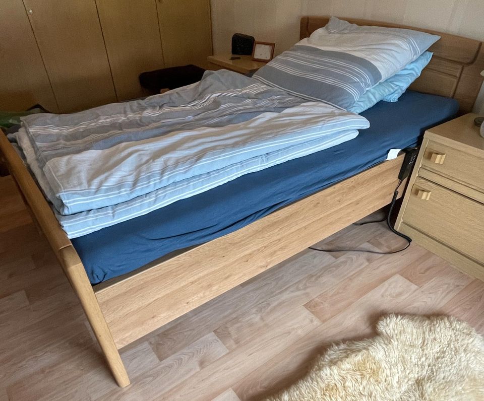 Bett Massivholz Breite 120cm in Hünxe