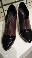 Heine Hochfrontpumps Echtleder bordeaux/schwarz Gr. 35 neu Niedersachsen - Lähden Vorschau