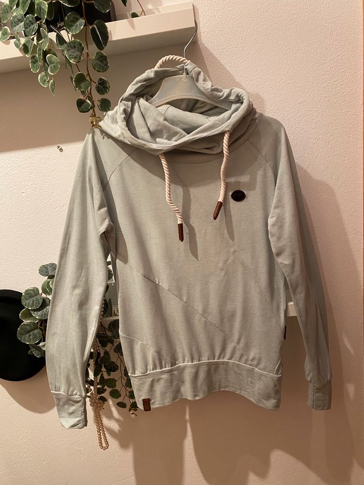 NAKETANO Sweatshirt S in Niedersachsen - Gifhorn | eBay Kleinanzeigen ist  jetzt Kleinanzeigen