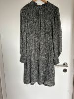 Jake‘s Kleid Größe 34 Top Zustand Nordrhein-Westfalen - Castrop-Rauxel Vorschau