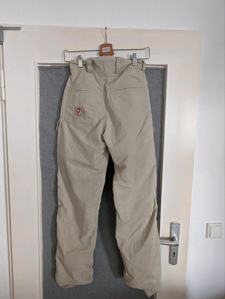 Gebrauchte Fjällräven Damen Trekking Hose in beige Größe 36 in Neu-Isenburg