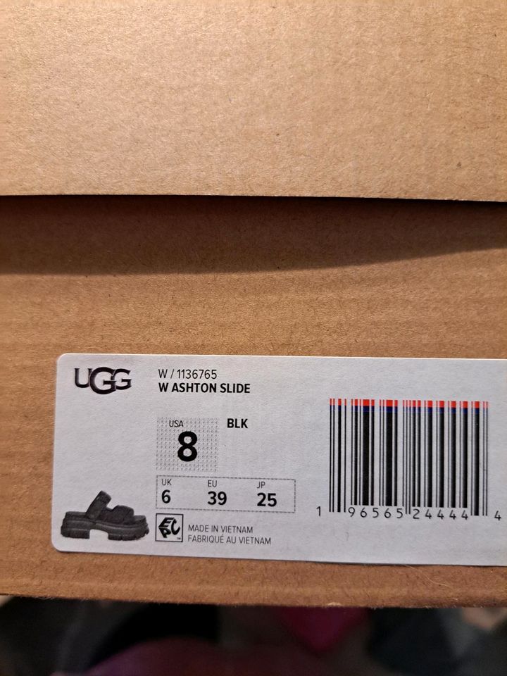 UGG's Sandale/Pantolette "NEU" W ASTHON SLIDE Größe 39 in Hamburg