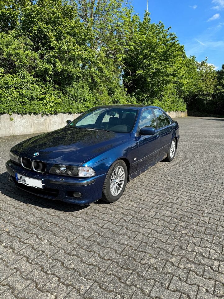 BMW e39 523i in Bad Camberg