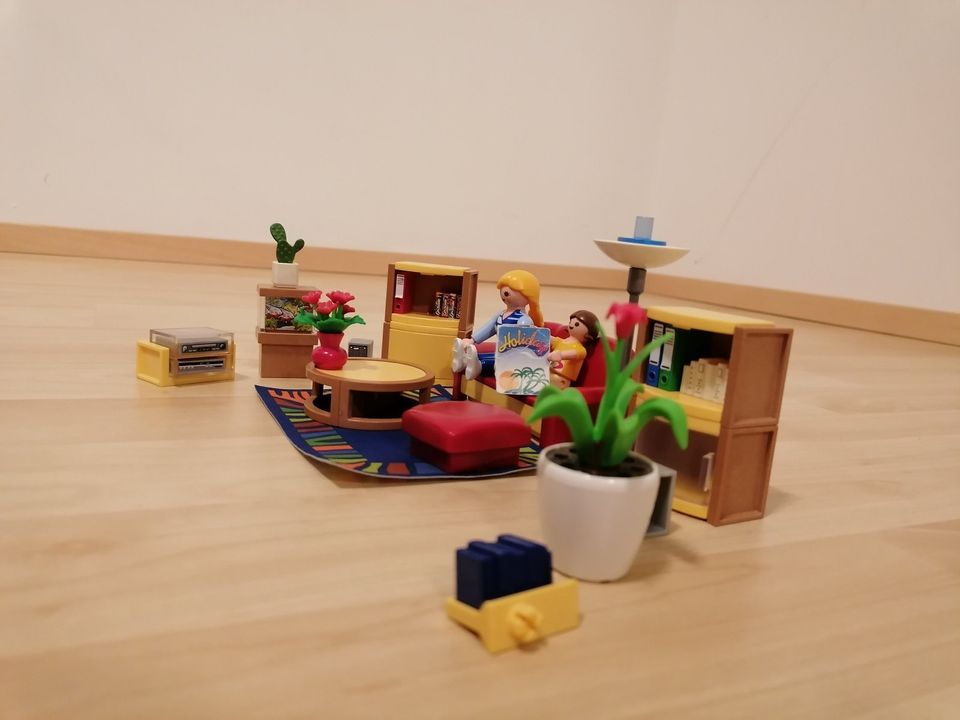 PLAYMOBIL Puppenhaus 5301 und Einrichtung 4 Zimmer in München