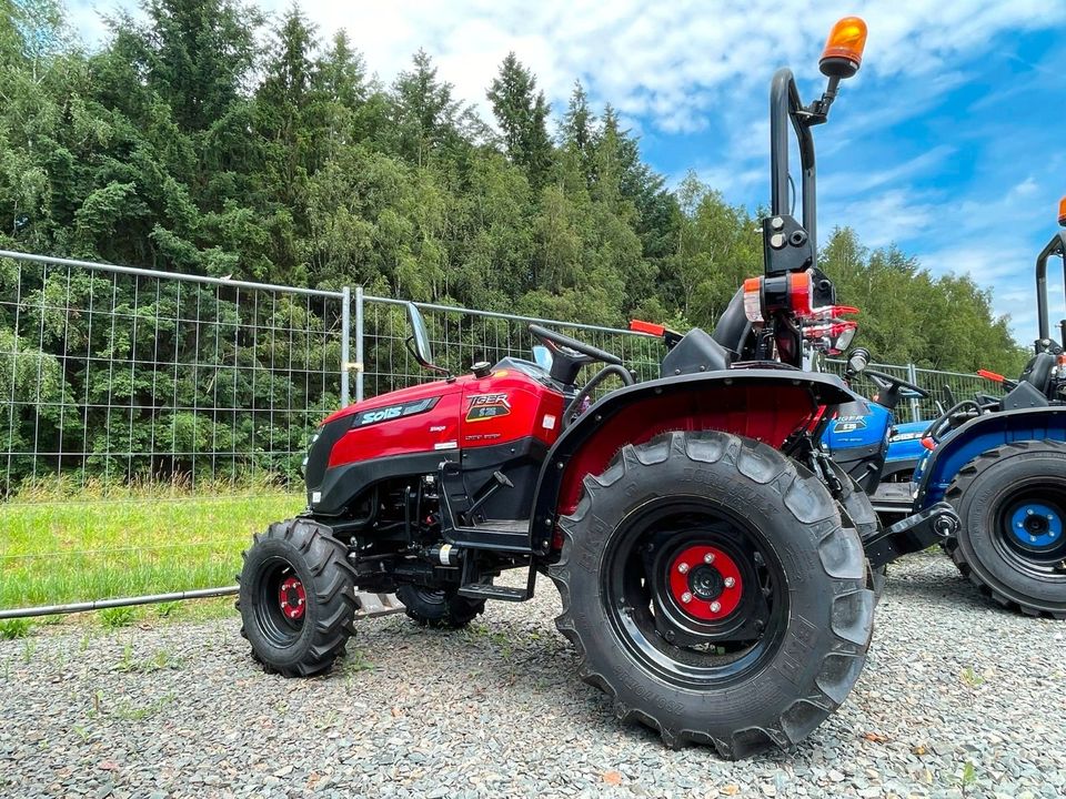 Neuer Solis 26 TIGER rot oder blau Kleintraktor Traktor Schlepper in Ottweiler