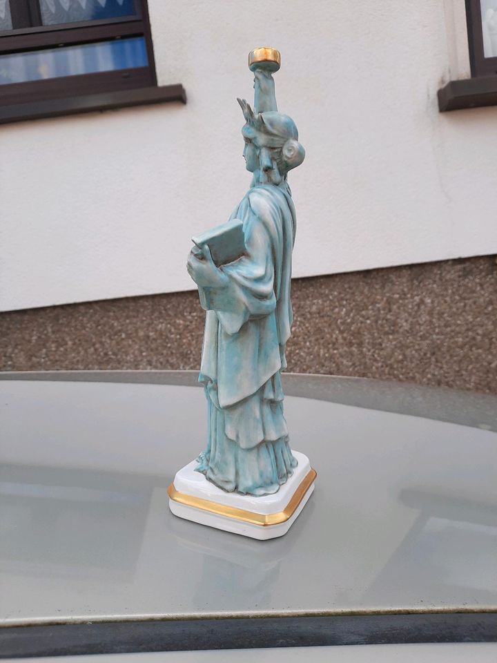 Freiheitsstatue handgemalte  B.Landgraf 97  Gräfenthal Porzellan in Saarbrücken