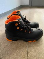 Uvex Sicherheitsschuhe 2 Stiefel, Schuhgröße: 42, S3  *NEU* Baden-Württemberg - Freiburg im Breisgau Vorschau
