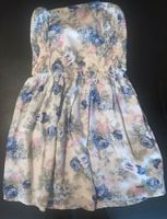 Bandeaukleid mit Blumenmuster (Abercrombie & Fitch) Bayern - Straubing Vorschau