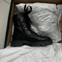 Paul Green Croco Black neu Größe 38 ( neu ) NP. 190€ Nordrhein-Westfalen - Bottrop Vorschau