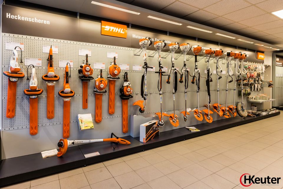 Stihl Akku Rasenmäher RMA 448 PV im Set mit AP 300 S und AL 301 in Wietmarschen