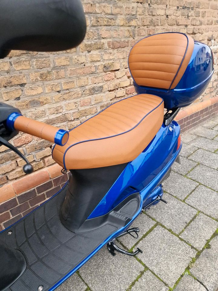 HONDA BALI EX100 ROLLER in Hainburg