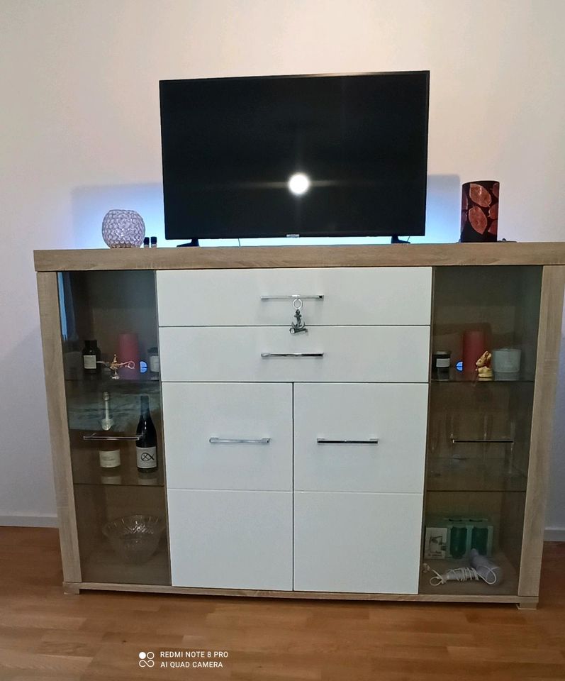 Kommode mit LED Beleuchtung Top Zustand 60€ in München