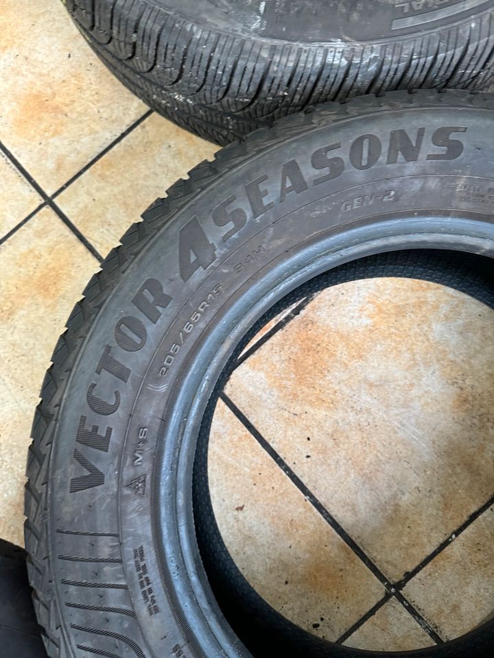 205/65R/15 94H Goodyear Vector 4 Season Gen-2 NEUWERTiG in Aschaffenburg