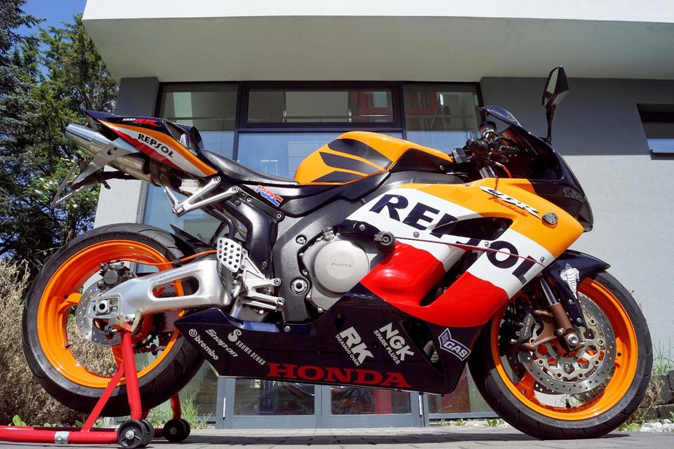 Wunderschöne Repsol Honda CBR1000RR Fireblade SC57... in Frankfurt am Main