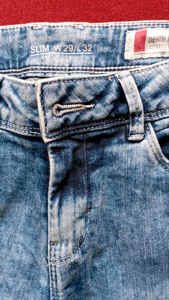 JEANS  BLAU DAMEN in Menden