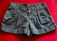 Schöne neuwertige Jeansshorts von Review Saarland - Püttlingen Vorschau