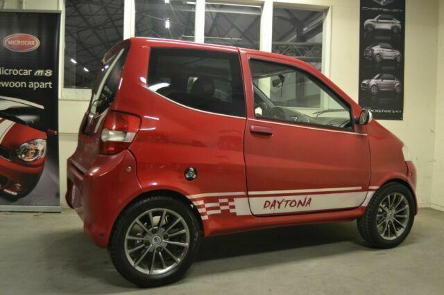 Casalini M10 Dytona SPORT RED Mopedauto Microcar 45 KM/H in Vreden