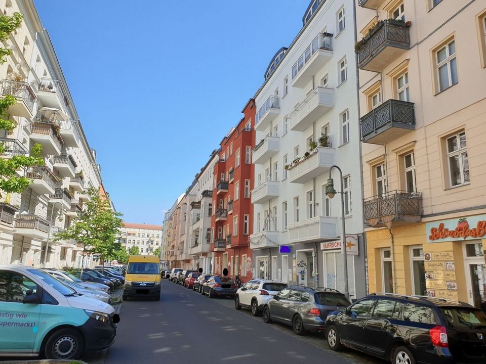 vermietet, 2 Balkone, Nähe Samariterstr. in Berlin