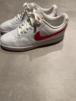 100% original Nike Sneaker Gr. 42 Bayern - Rosenheim Vorschau