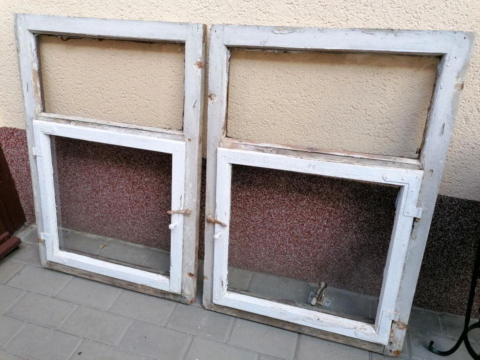 2 ältere Fenster in Mansfeld