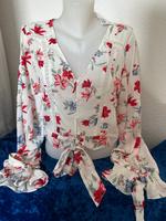 Damenbluse kurz (Blumen) NEU H&M Größe 42 weiß Sachsen - Schönberg Vorschau