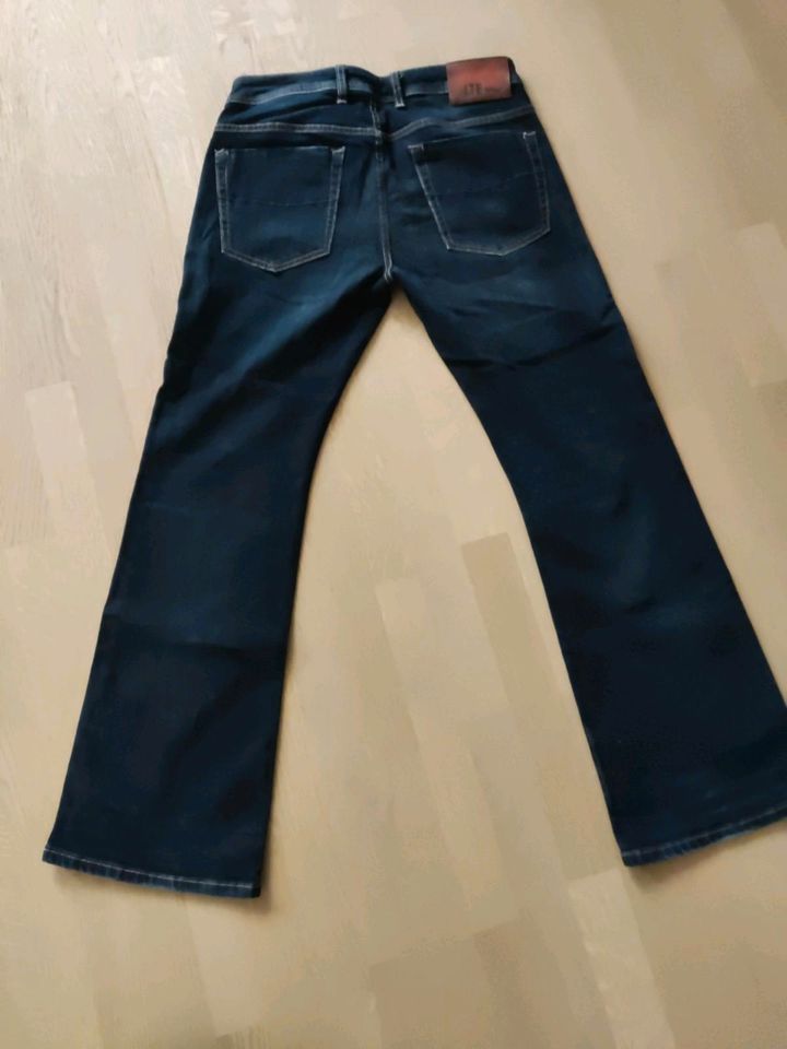 LTB Jeans Tinman bootcut W32 L30 in München