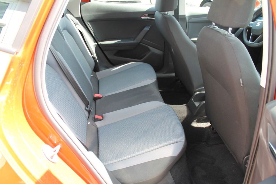 Seat Arona 1,0 TSI Style Ganzjahresreifen in Kyritz