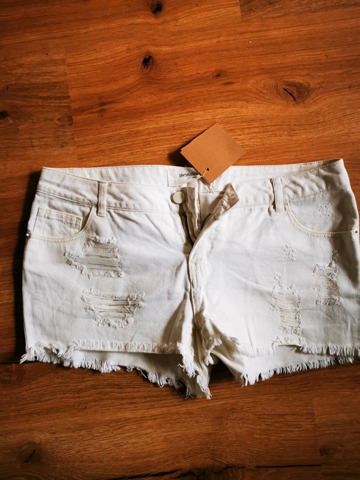 Vero Moda Short Größe 38 in Kaiserslautern