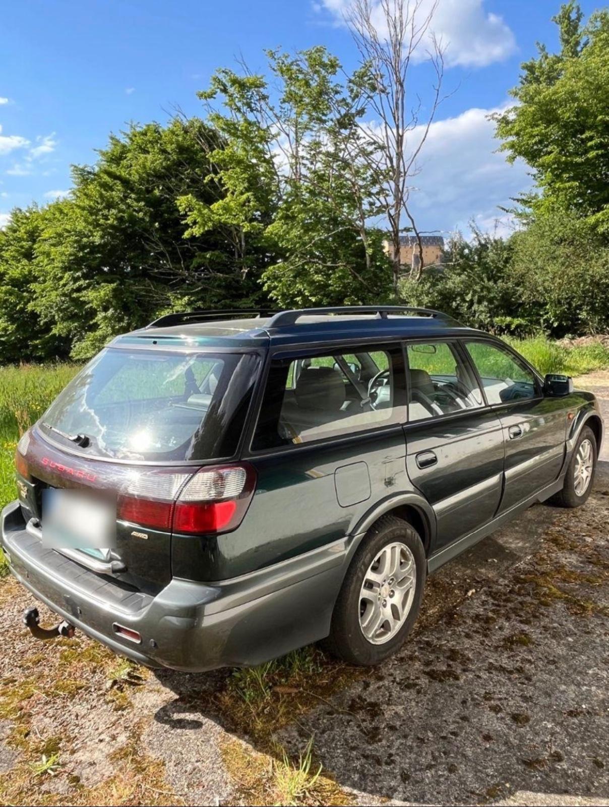 Abbildung des Autos Subaru Legacy Outback 2,…