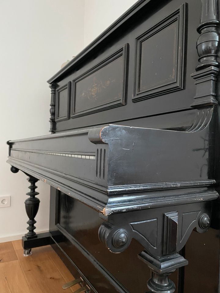 Wunderschönes Antikes Klavier von A. Mittag in Offenbach