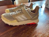 Adidas Terrex Outdoor Schuhe 39 1/3 Wuppertal - Elberfeld Vorschau
