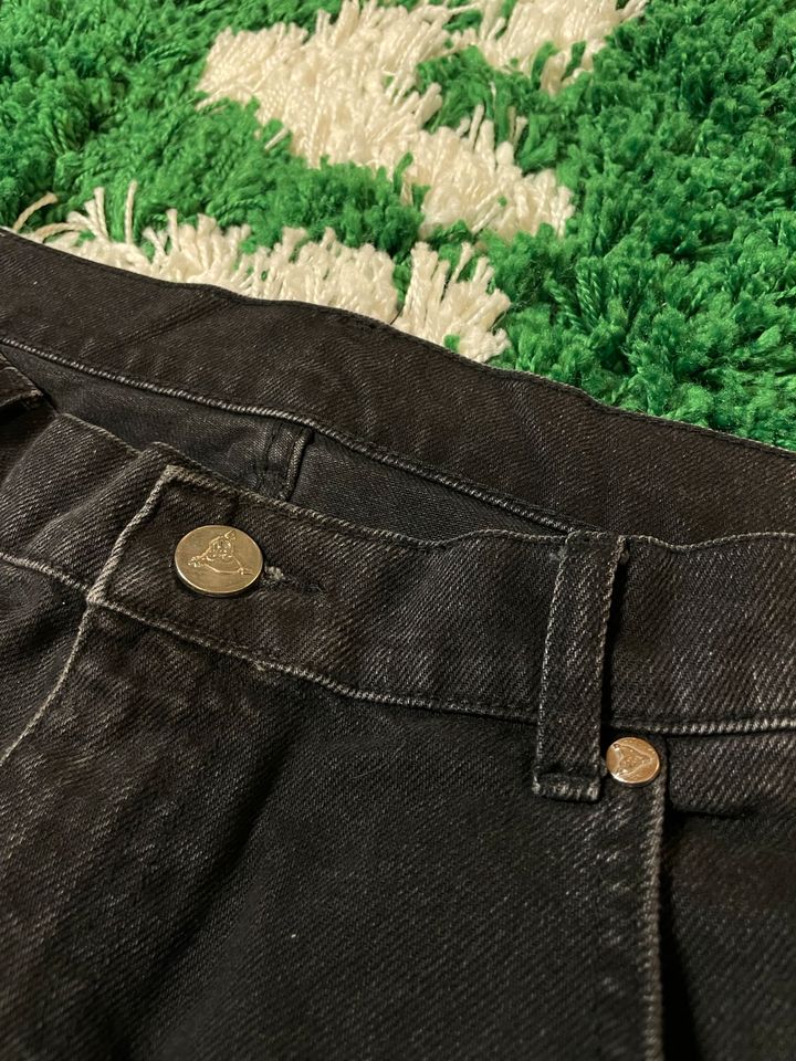 Moremoneymorelove Jeans schwarz L/ 32 in Aachen