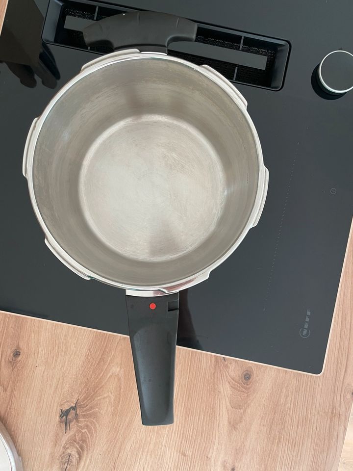 Fissler Schnellkochtopf 4,5l in Hamm